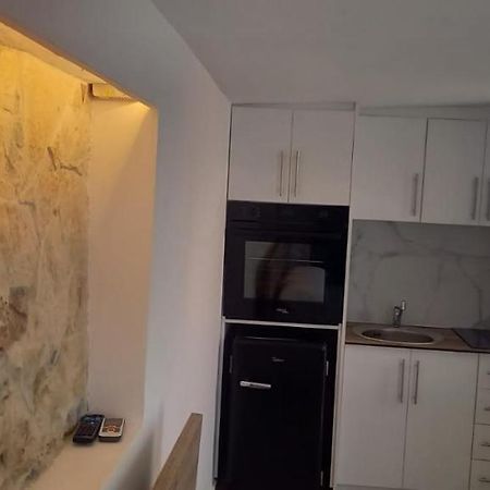 Lino House Apartment Sarande Bagian luar foto