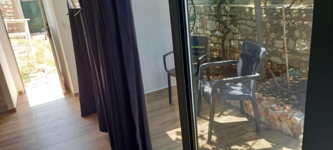 Lino House Apartment Sarande Bagian luar foto